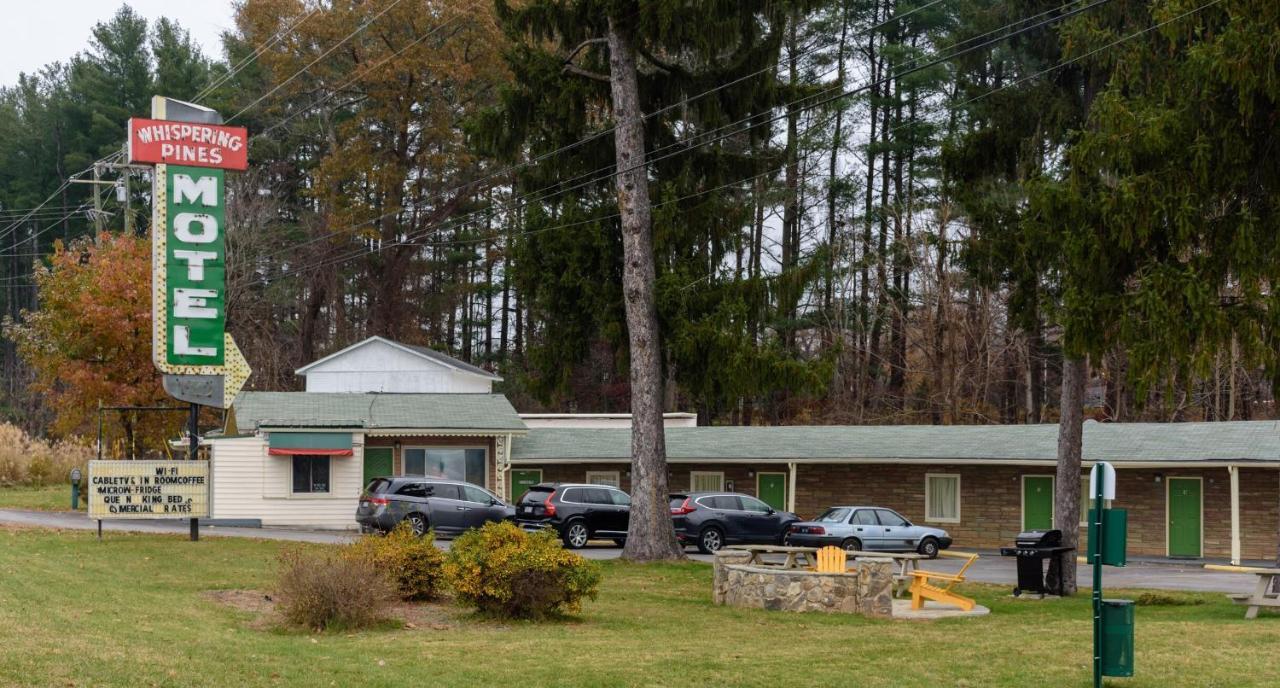 Whispering Pines Motel - Asheville Eksteriør billede
